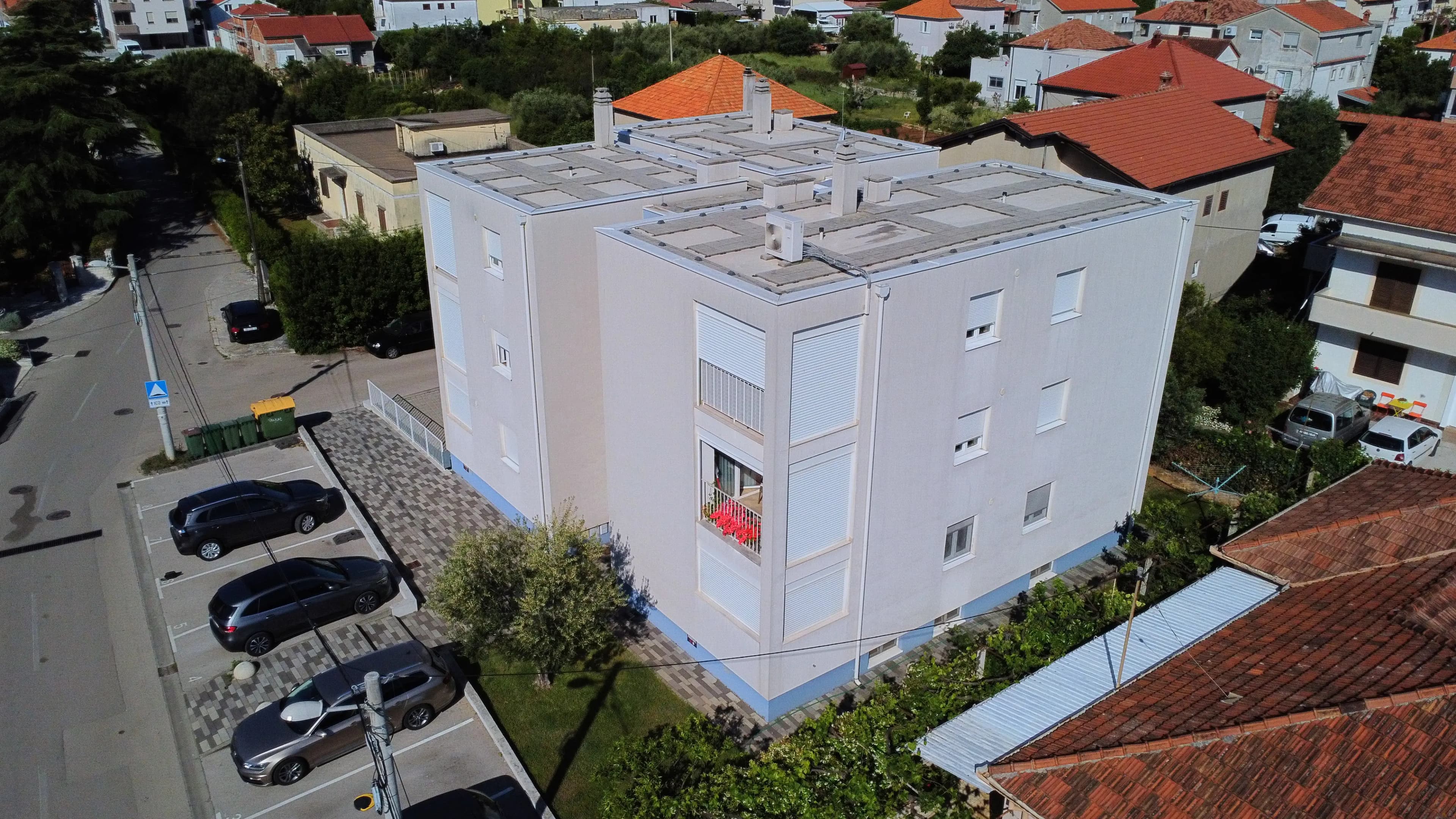 Stambena zgrada Ričine — slika 1